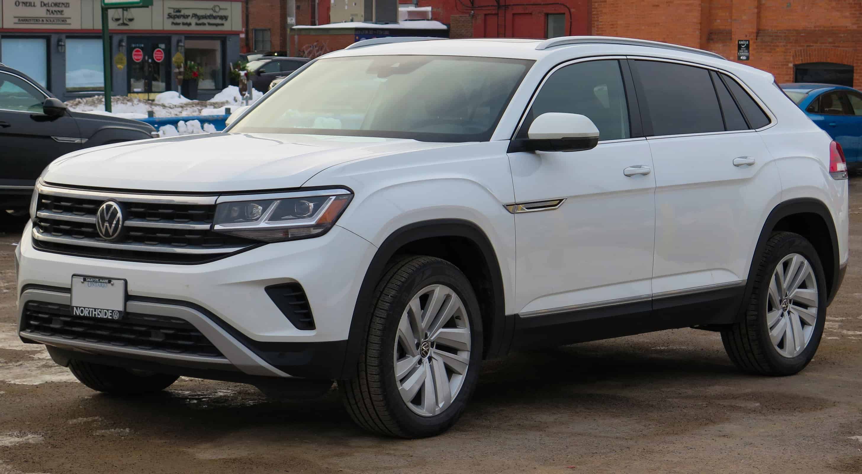 2022 Volkswagen Atlas Cross Sport Trendline in Pure White, Front Left, 01-16-2023 by Elise240SX