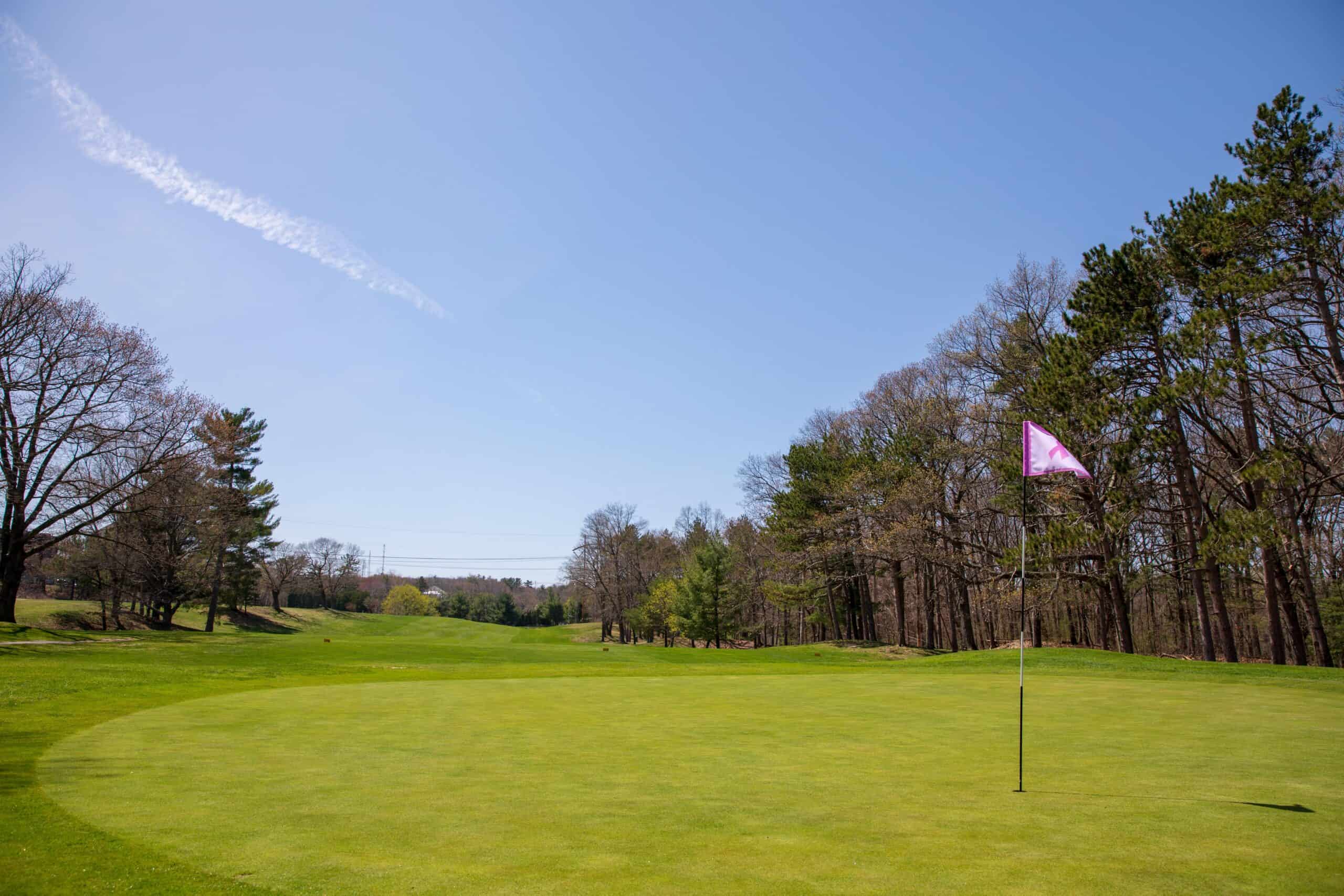 Woburn, Massachusetts | Golf landscape and blue cloud