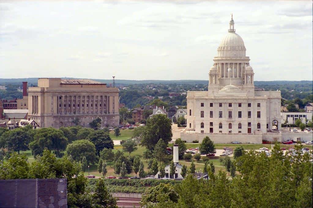 Rhode+Island | B_07A Downtown - Masonic Temple (1929) (now Renaissance Providence Hotel) - 5 Avenue of the Arts and the Rhode Island State House (1895-1904) - 90 Smith Street - Looking West from Prospect Terrace