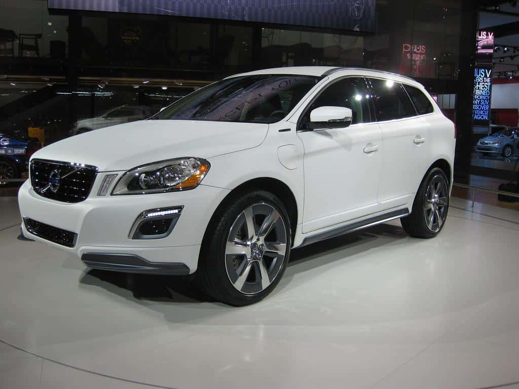 Volvo XC60 Plug-In Hybrid at NAIAS 2012 by Autoviva.com