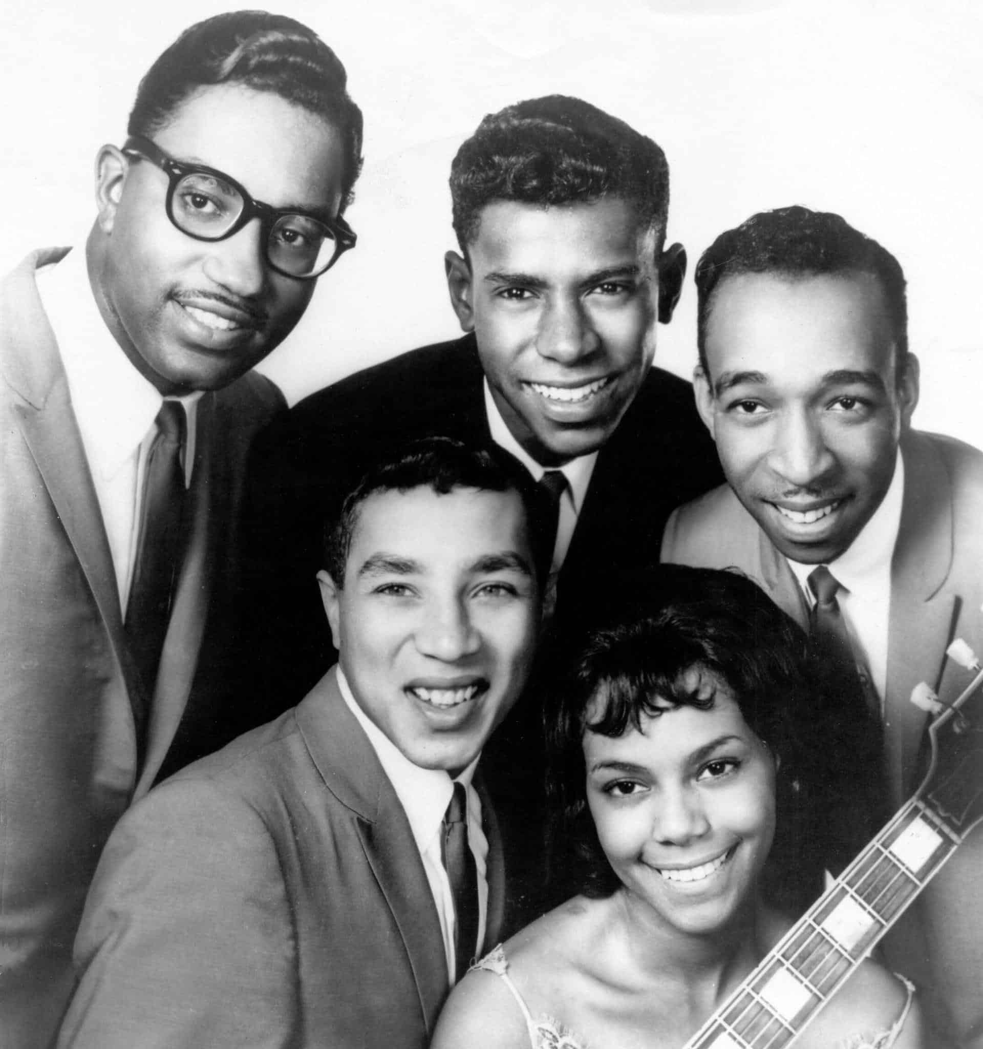 The Miracles | File:The Miracles (1962 Tamla publicity photo).jpg
