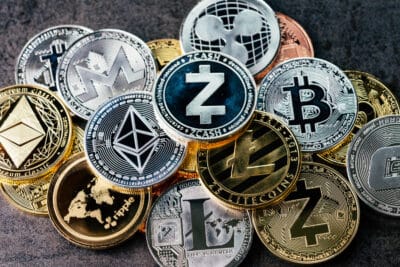 Apple CEO Tim Cook says that owning Crypto is part of a diversified portfolio and I’m not sure I agree with him