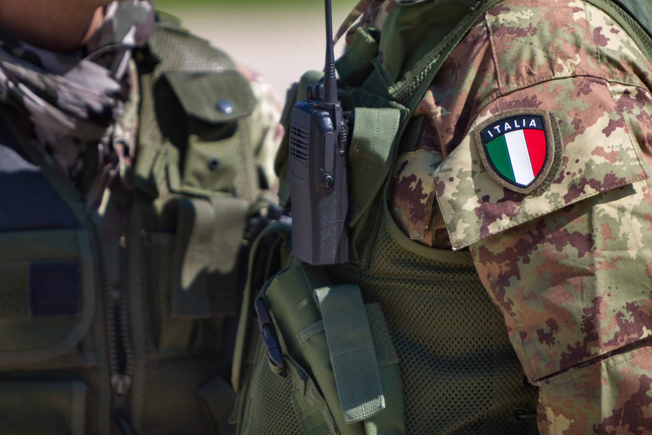 Italy military | Armed soldier