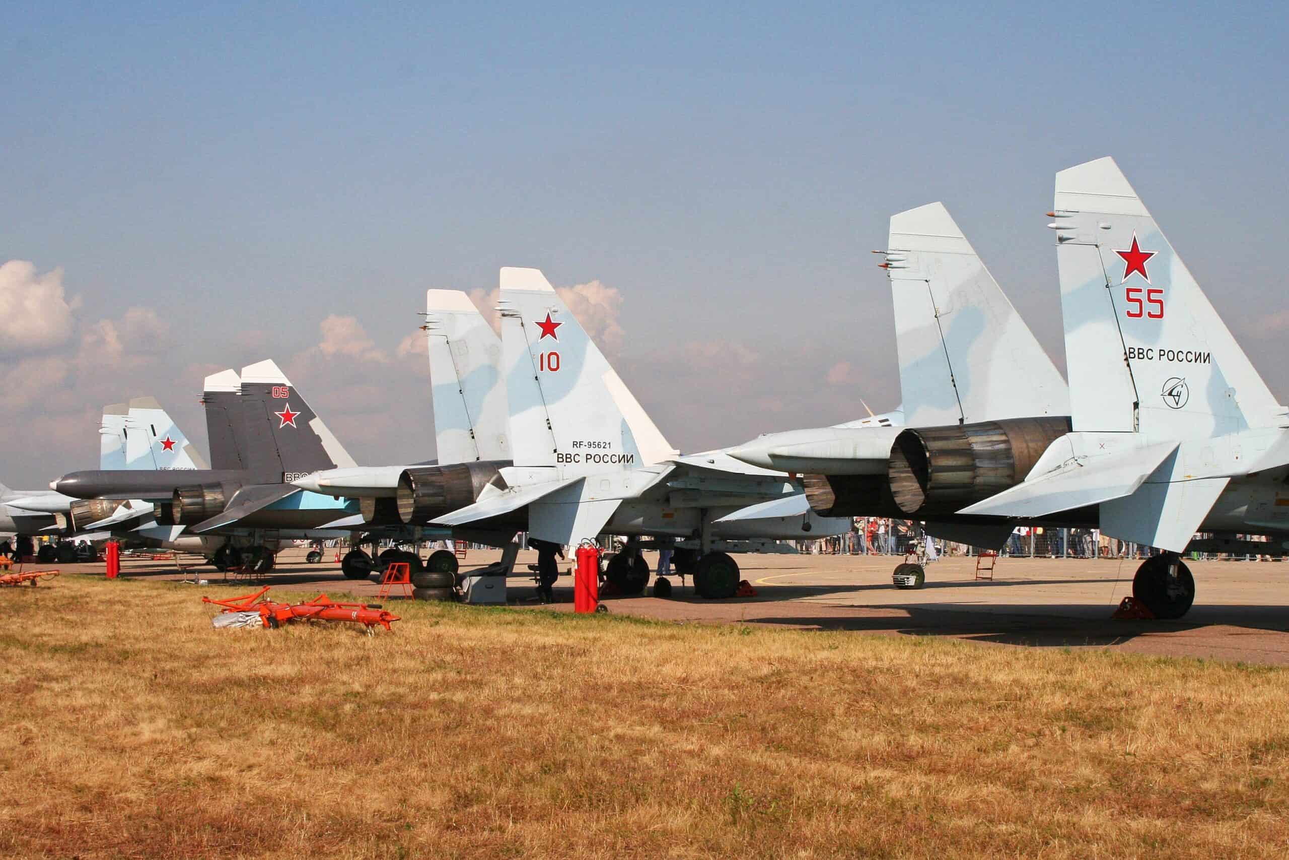 Sukhoi Su-27, Su-30, Su-34 &amp; S... by Alan Wilson