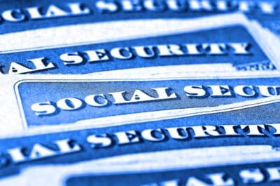 Dave Ramsey and Suze Orman Couldn’t Disagree More on Social Security. Who’s Right?