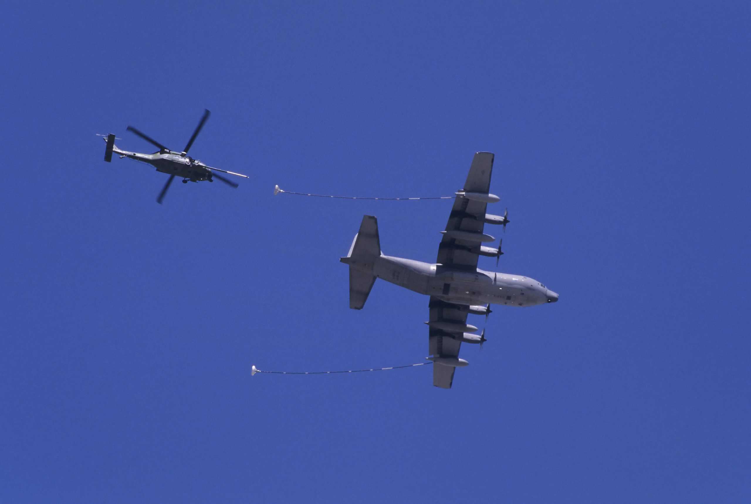 Helicopter air refueling