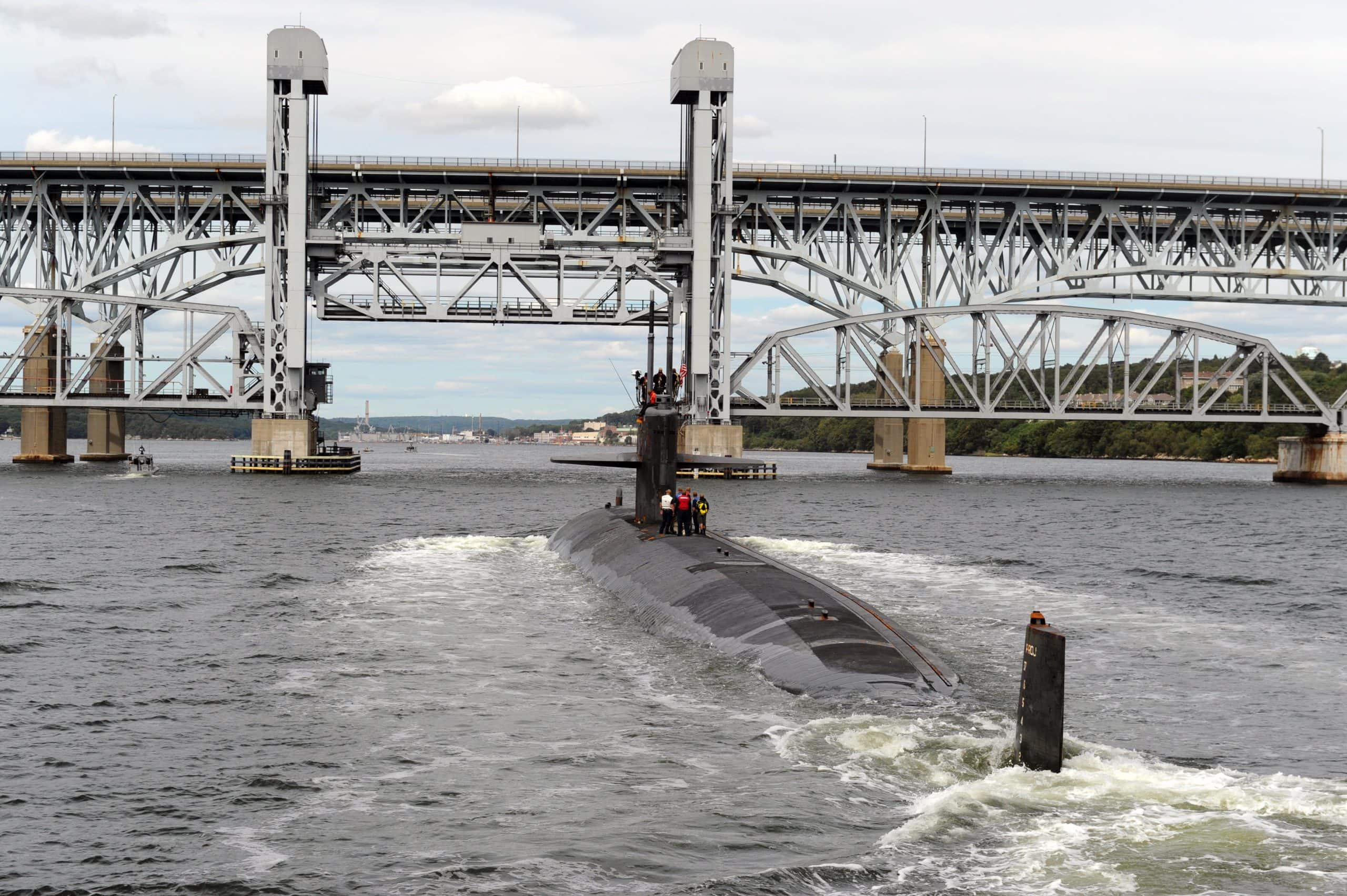 USS+Newport+News+SSN-750 | USS Newport News (SSN 750) arrives at Naval Submarine Base New London.