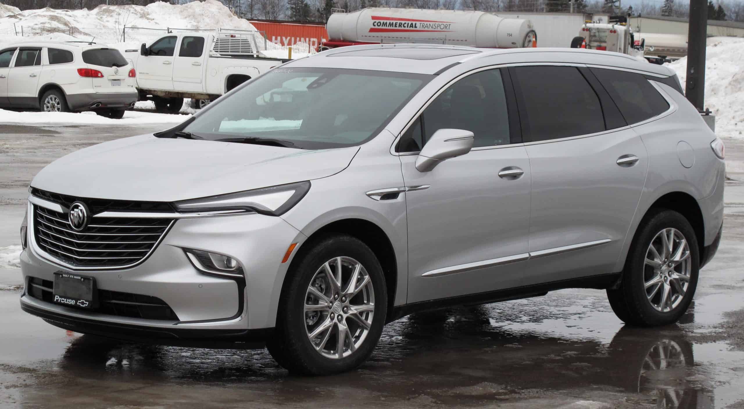 Buick+Enclave | 2022 Buick Enclave Premium AWD in Quicksilver Metallic, Front Left, 12-25-2021