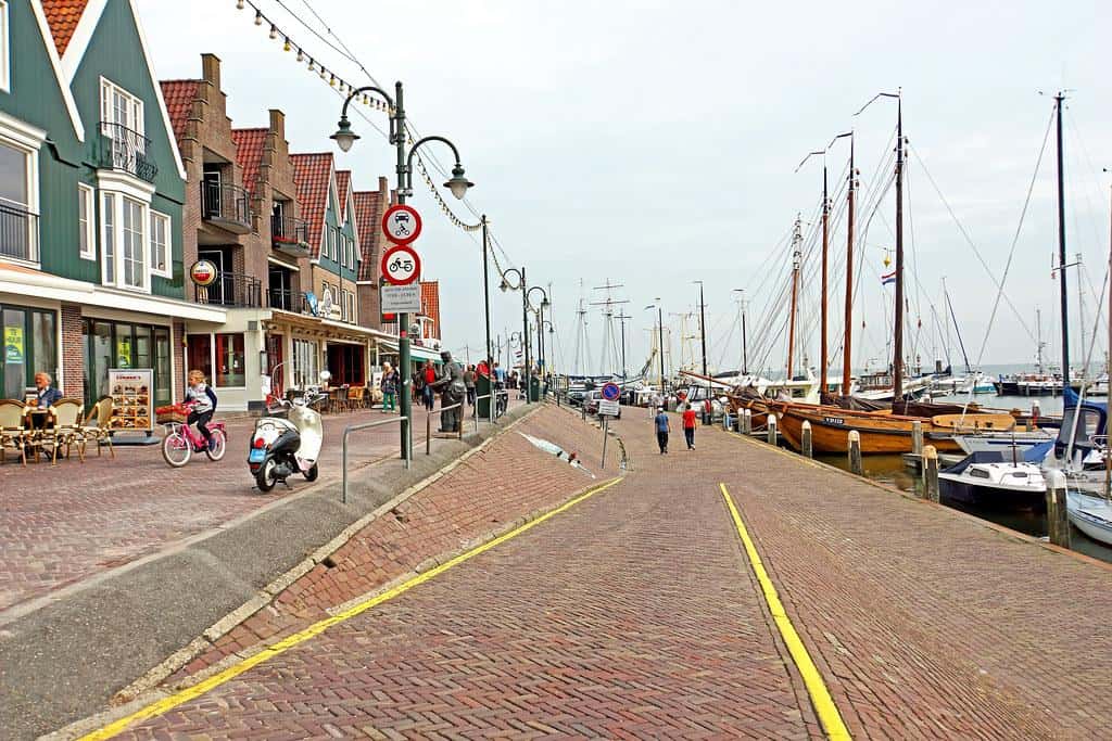 Netherlands-4345 - Harbour Street by archer10 (Dennis)