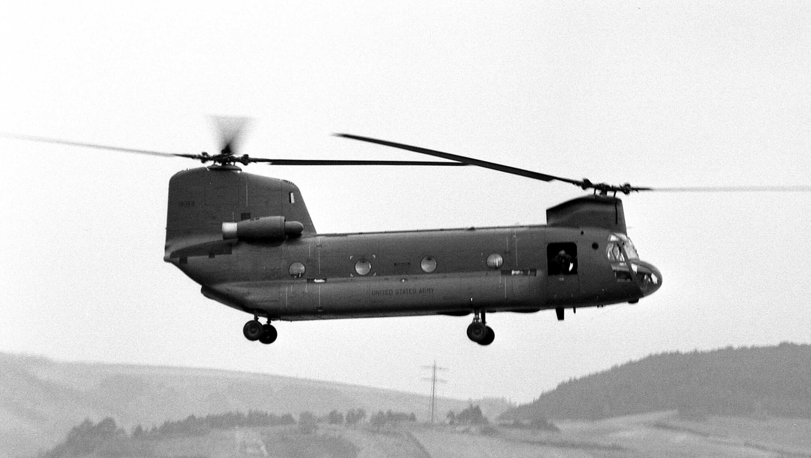 US Army CH-47C &#039;Chinook&#039;, Lauda (Ger.) 1973 by W-R-Hesse-Fotos