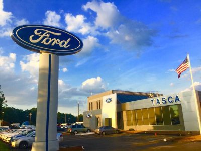 Ford and Toyota Surges 6%: Two Auto Giants Prove the Global Car Market Is Alive and Well
