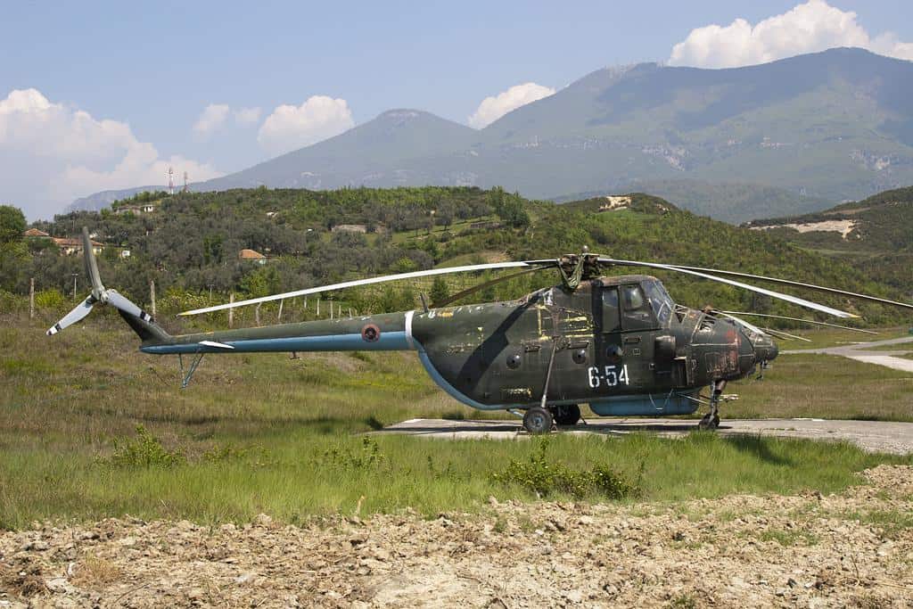 File:A Z5 helicopter- the Chinese version of the Mi-4 &#039;Hound&#039;. (11278461335).jpg by Rob Schleiffert