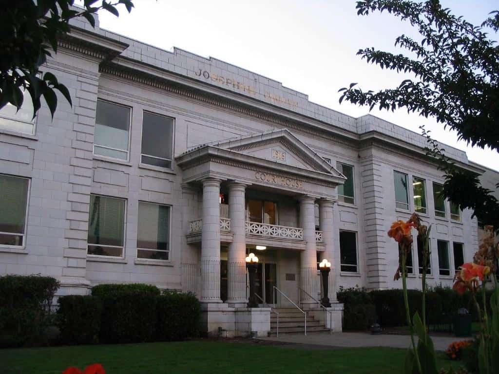 Josephine County Courthouse, Grants Pass, Oregon by Ken Lund