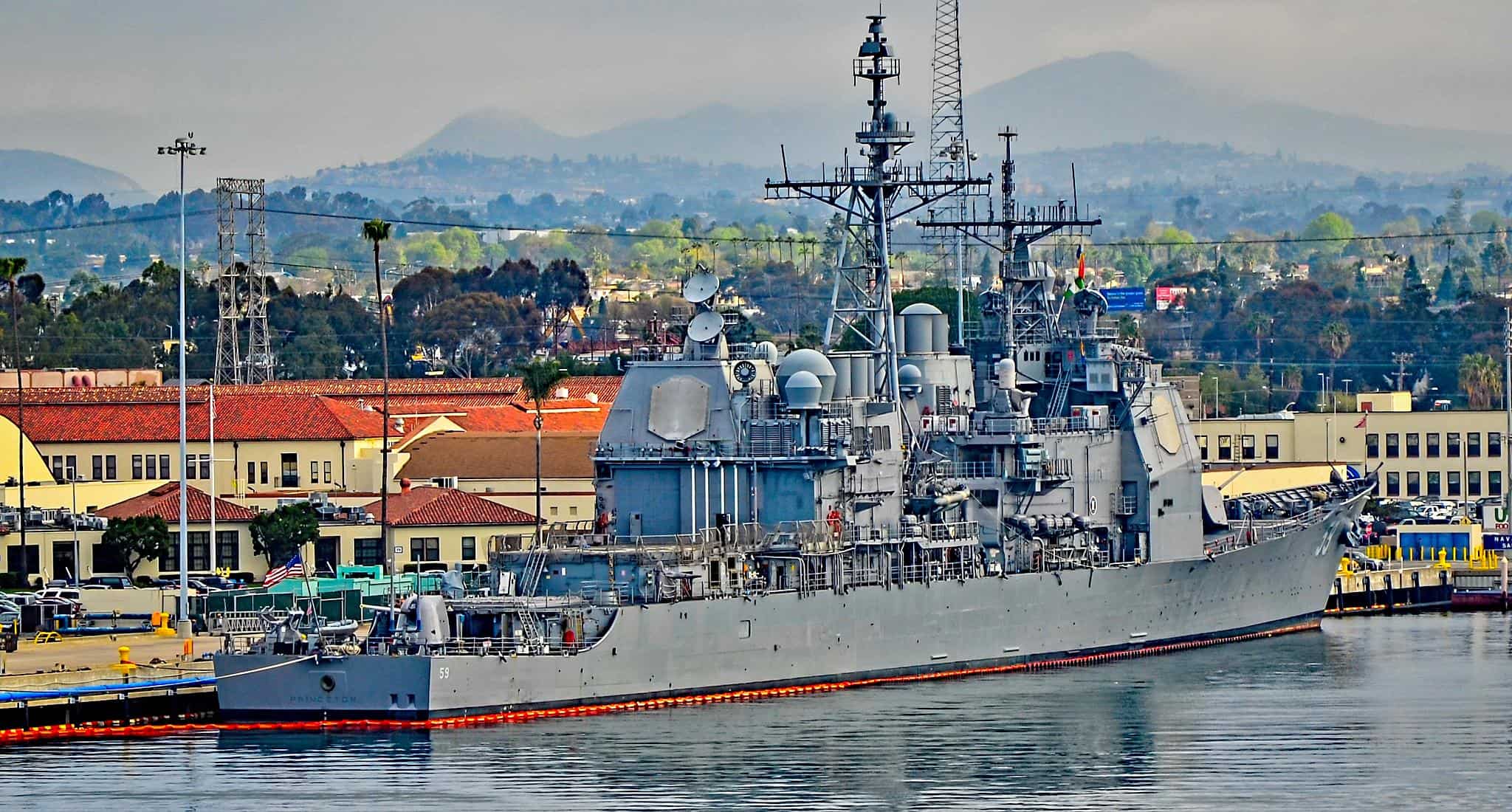 USS Princeton (CG-59) by Tomu00e1s Del Coro