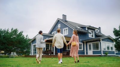 This Is the Biggest Problem With Buying ‘Too Much’ House