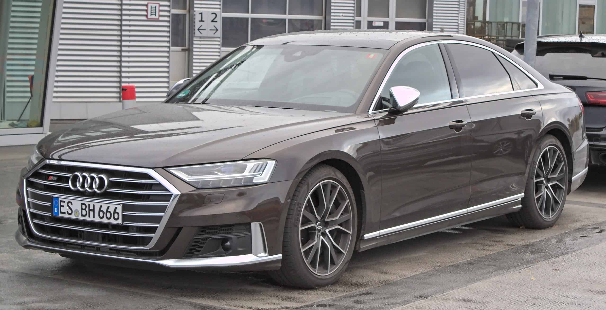 Audi S8