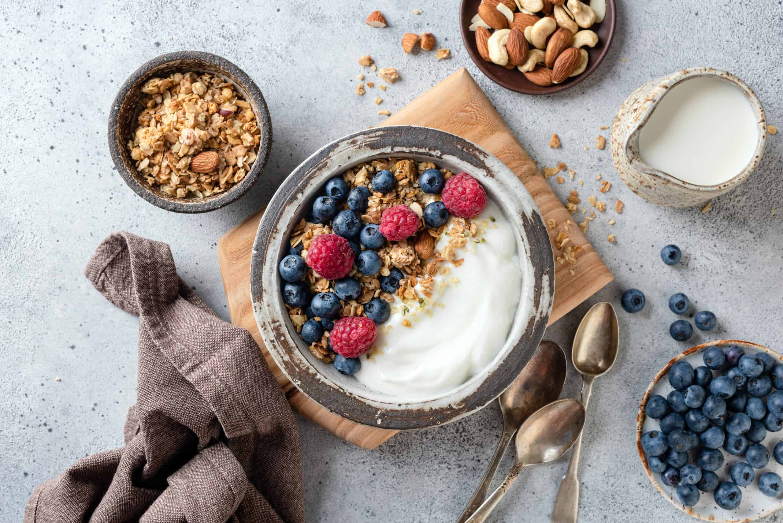 Yogurt granola bowl with berries