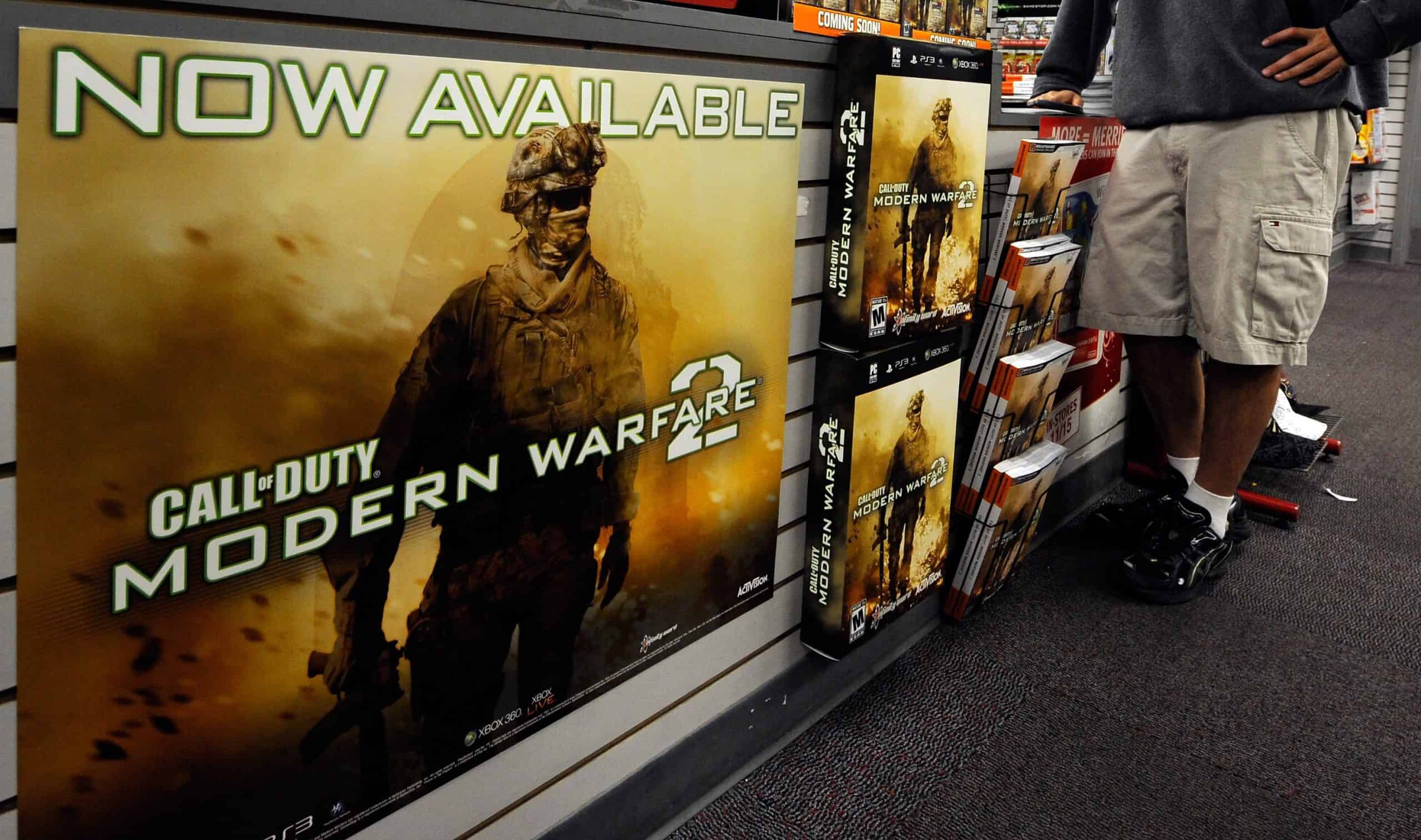 Midnight Release Of New Call Of Duty Game Draws Crowds Of Gamers