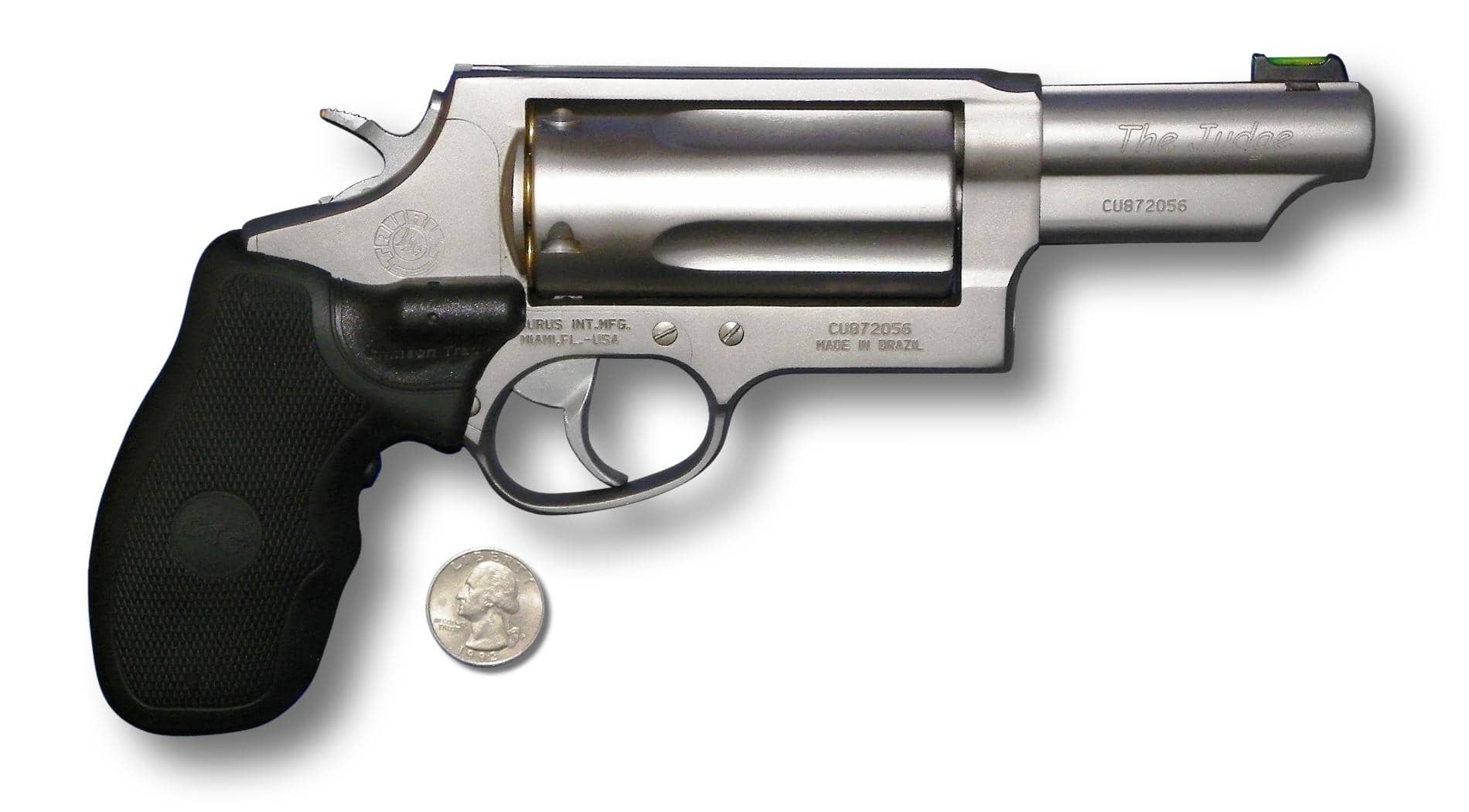 Taurus Judge Magnum noBG by https://commons.wikimedia.org/wiki/User:HarveyHenkelmann