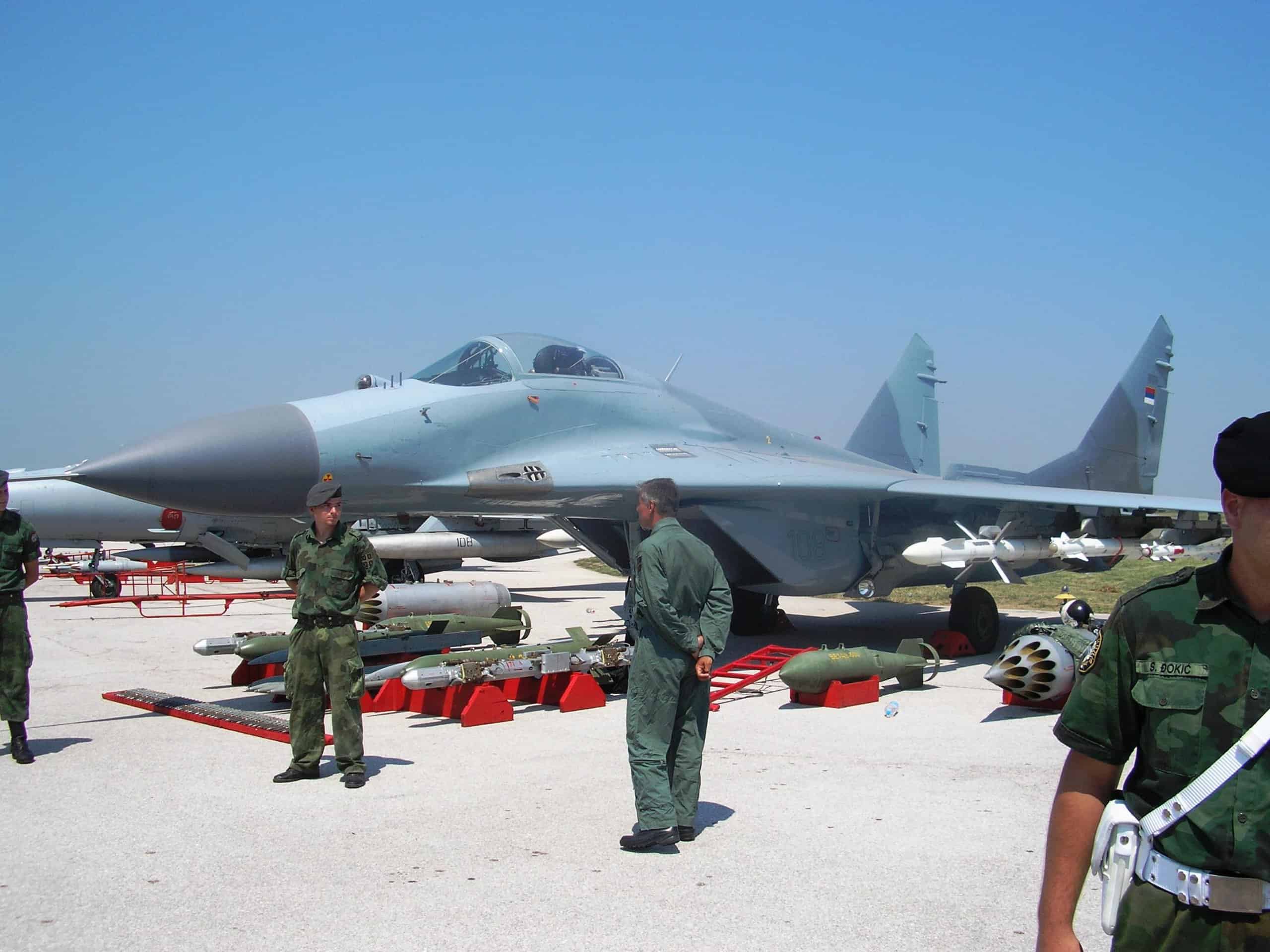 File:MiG-29 18108 V i PVO VS, august 04, 2008.JPG by Sru0111an Popoviu0107