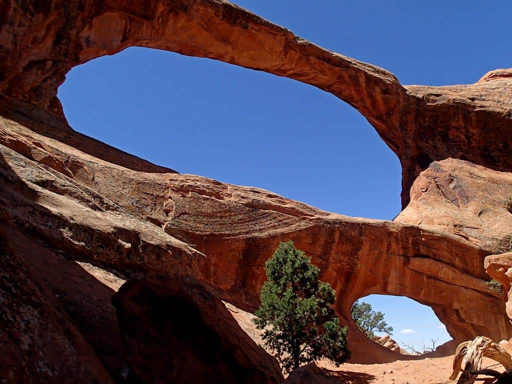 Double O Arch (Arches National Park, eastern Utah, USA) by James St. John