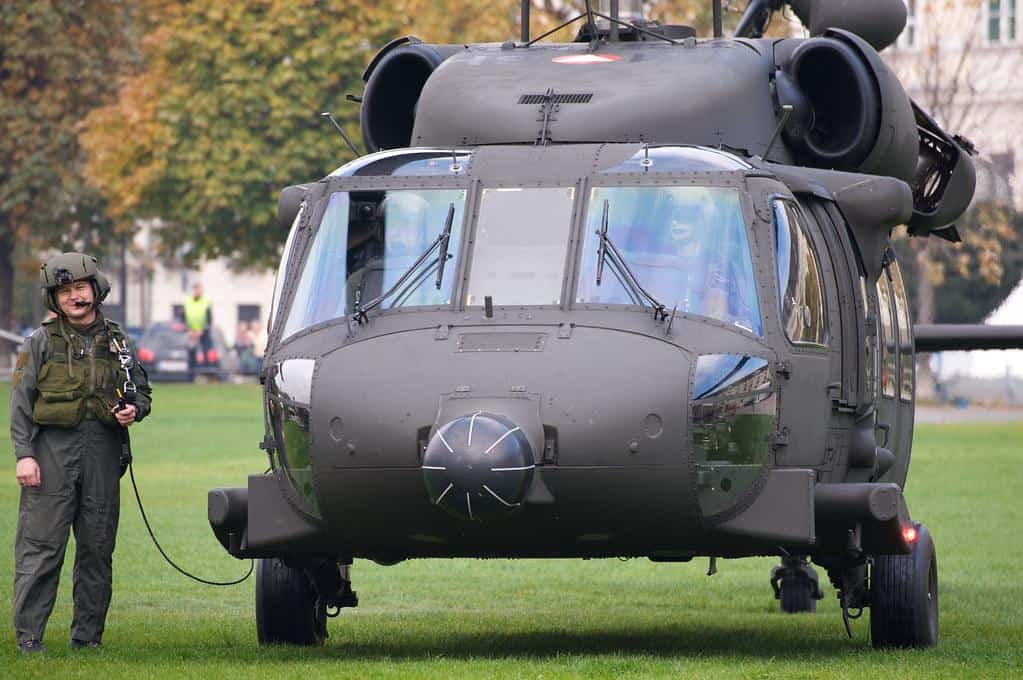 Sikorsky S-70 Black Hawk am Wiener Heldenplatz (_IMG3961) by Bildredaktion Wien