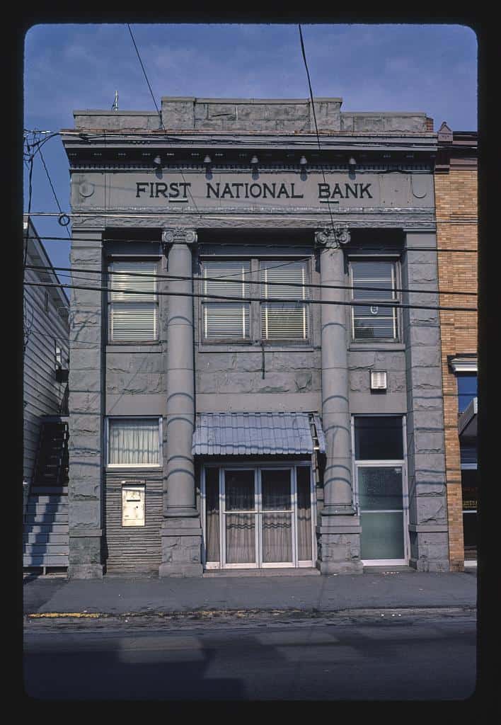 Avoca+Pennsylvania | First National Bank, Route 11, Avoca, Pennsylvania (LOC)