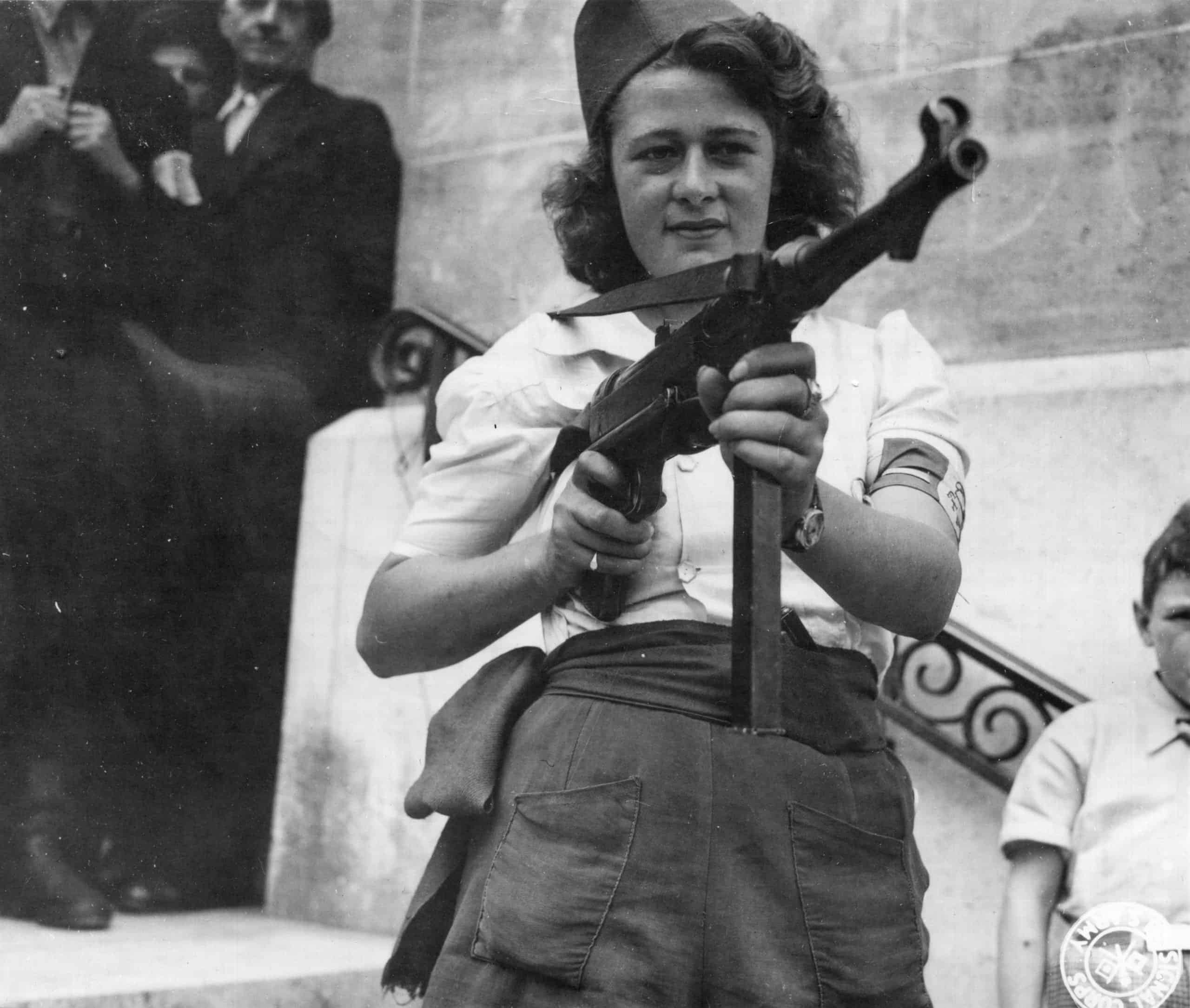 Simone Segouin | File:Nicole, a French Partisan Who Captured 25 Nazis in the Chartres Area, in Addition to Liquidating Others - NARA - 5957431 - cropped.jpg