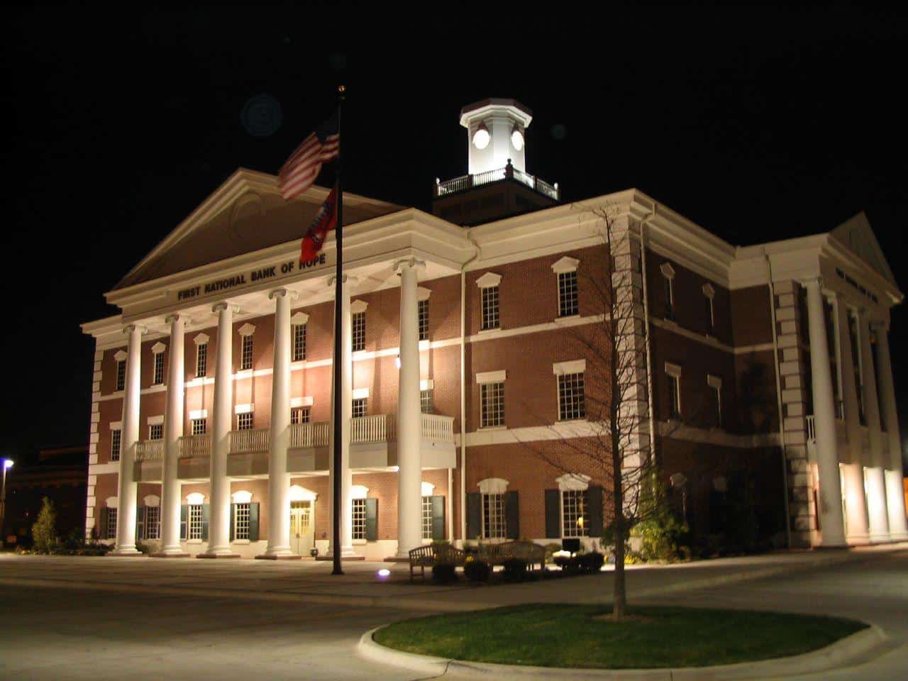 File:First National Bank of Hope.jpg by Ken Lund from Reno, Nevada, USA