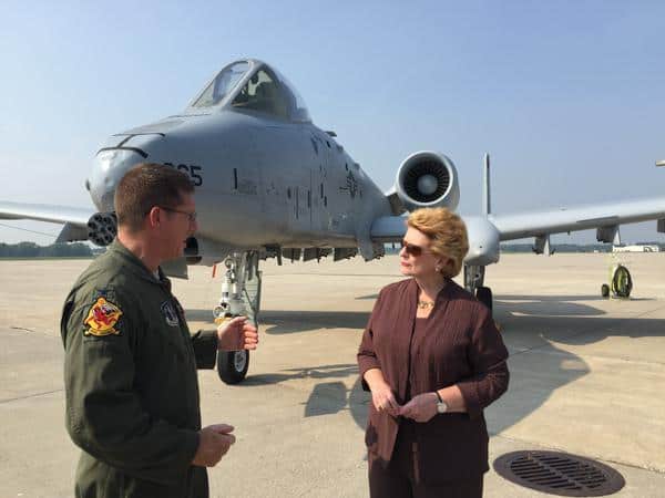 At Selfridge Air National Guard Base with A-10 Thunderbolt II pilot Col. Douglas Champagne. (20653287373) by Senator Stabenow