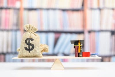 How to Save for Your Kid’s College Without Destorying Your Own Retirement Dreams