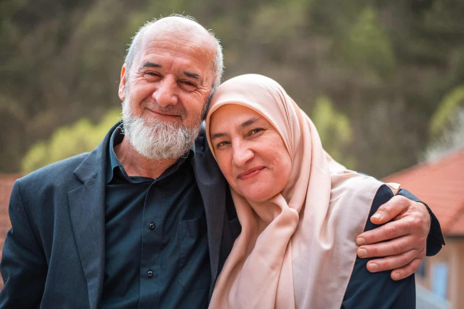 A portrait of a old Muslim couple.