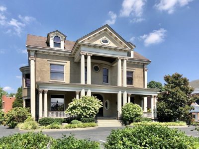 The State Where Rich People Can Buy A Cheap Mansion