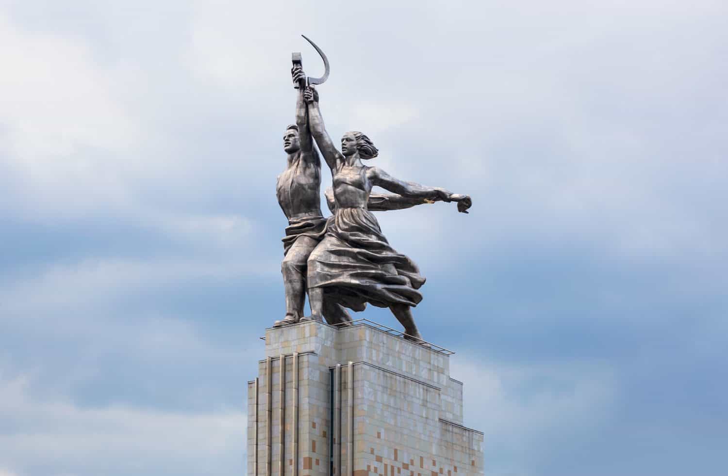 The sculpture of Rabochiy i Kolkhoznitsa (Worker and Kolkhoz Woman) in Moscow