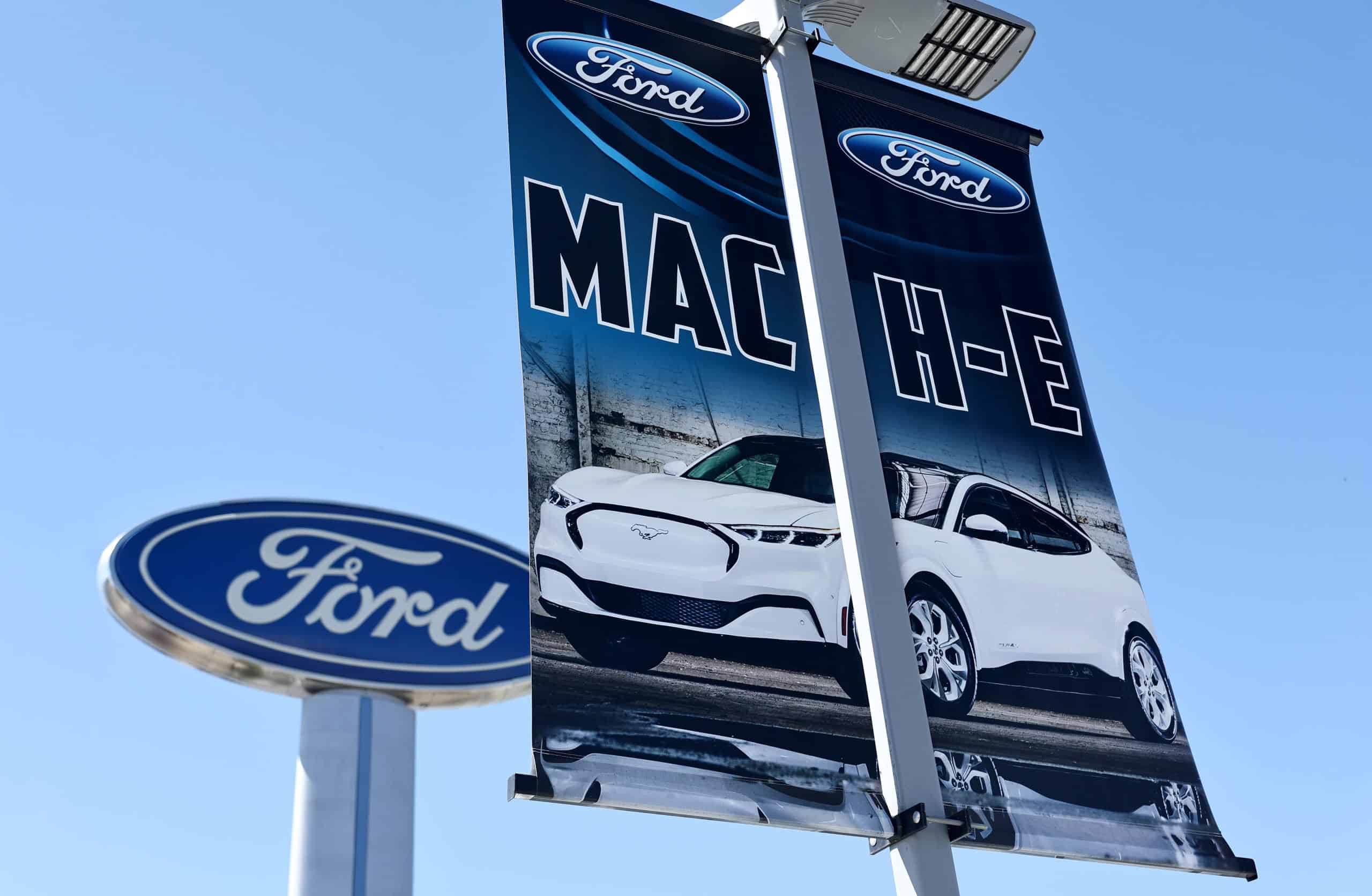 Ford Upends Its Electric Vehicle Plan