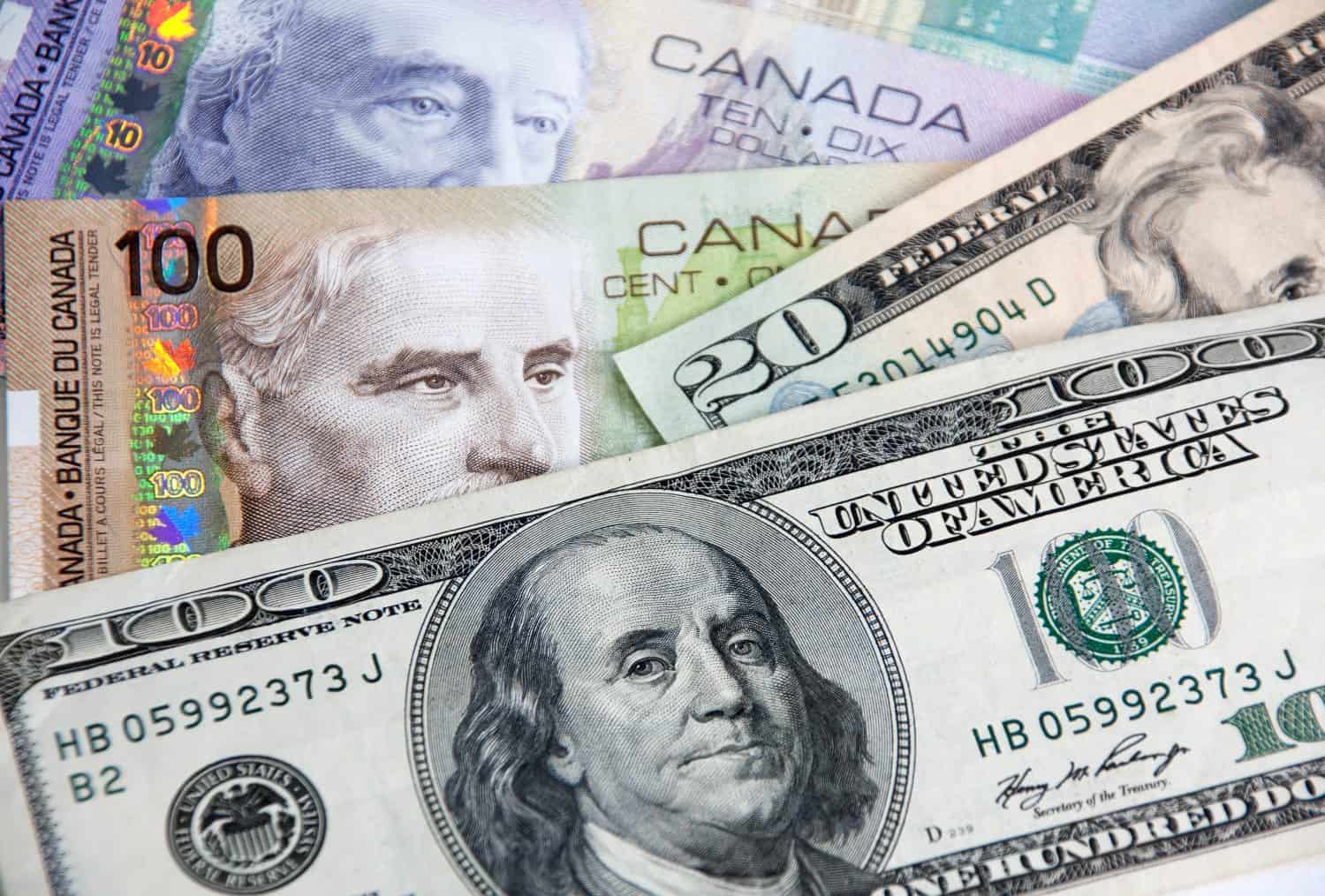 US American dollars vs. Canadian dollars, which are important for board trading between these neibouring coumtries