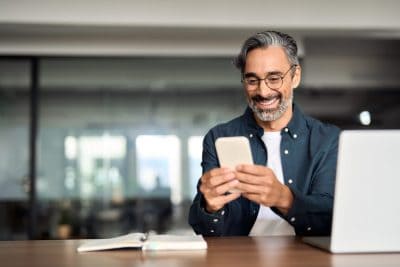 Dave Inc. (DAVE) vs. SoFi (SOFI): Which Fintech Stock Is Better?