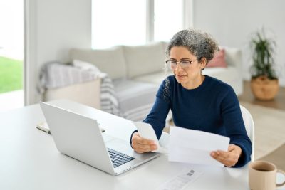 Is Delaying Retirement at 70 Over a 4% Withdrawal Rule Smart?