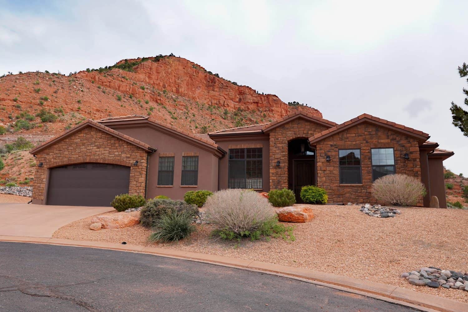 Suburban house with a xeriscape landscaping