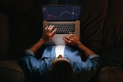 TSLY vs. JEPI: Tesla-Linked Monster Yield or Tax-Efficient Income?