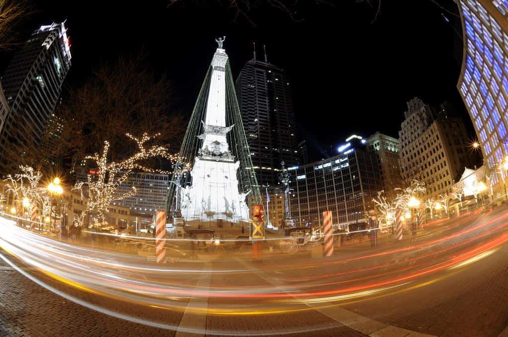 Indy Photo Coach - Indianapolis monument circle by Serge Melki