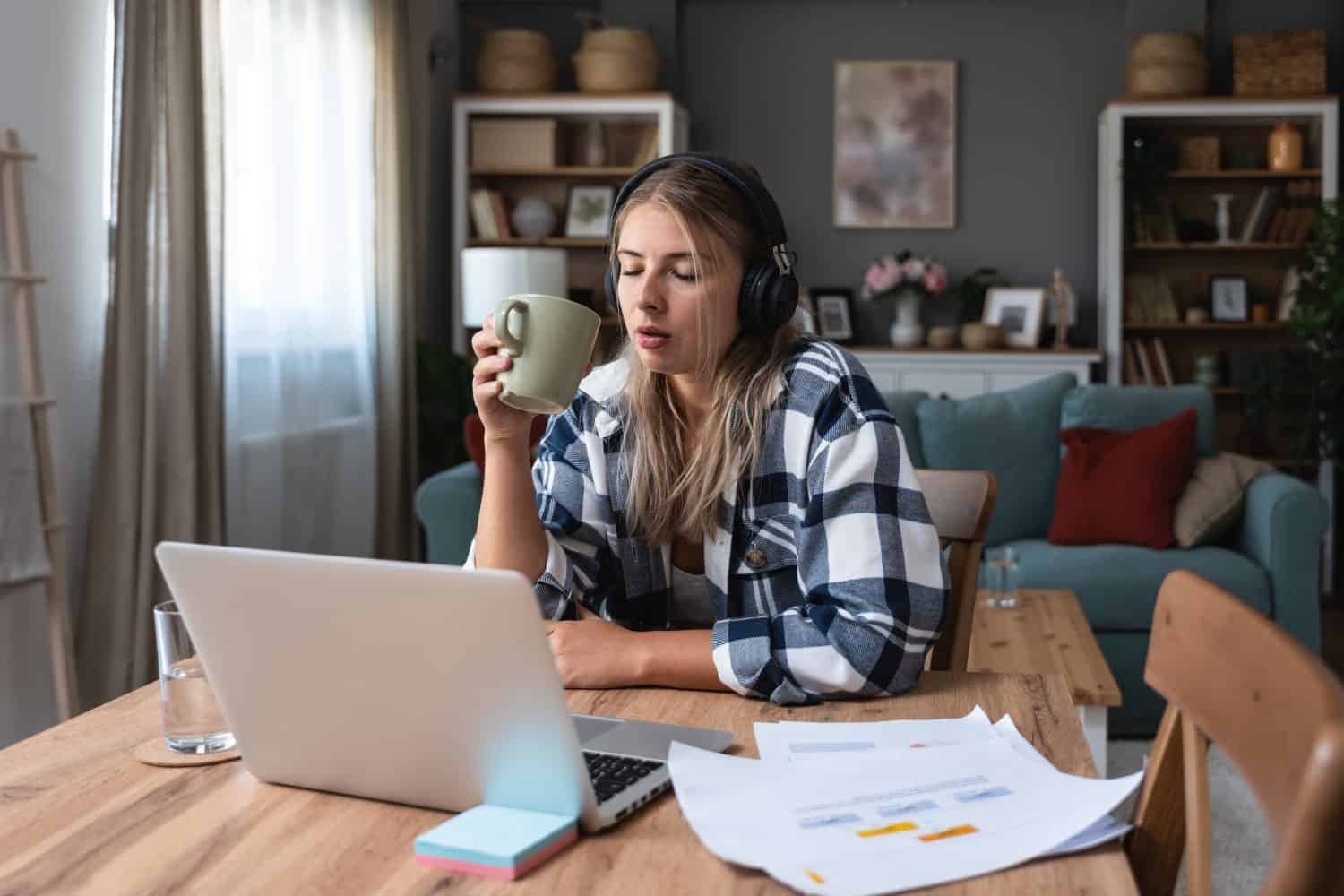 Side Hustles You Can Start Right Now and Bank Extra Cash Before Summer