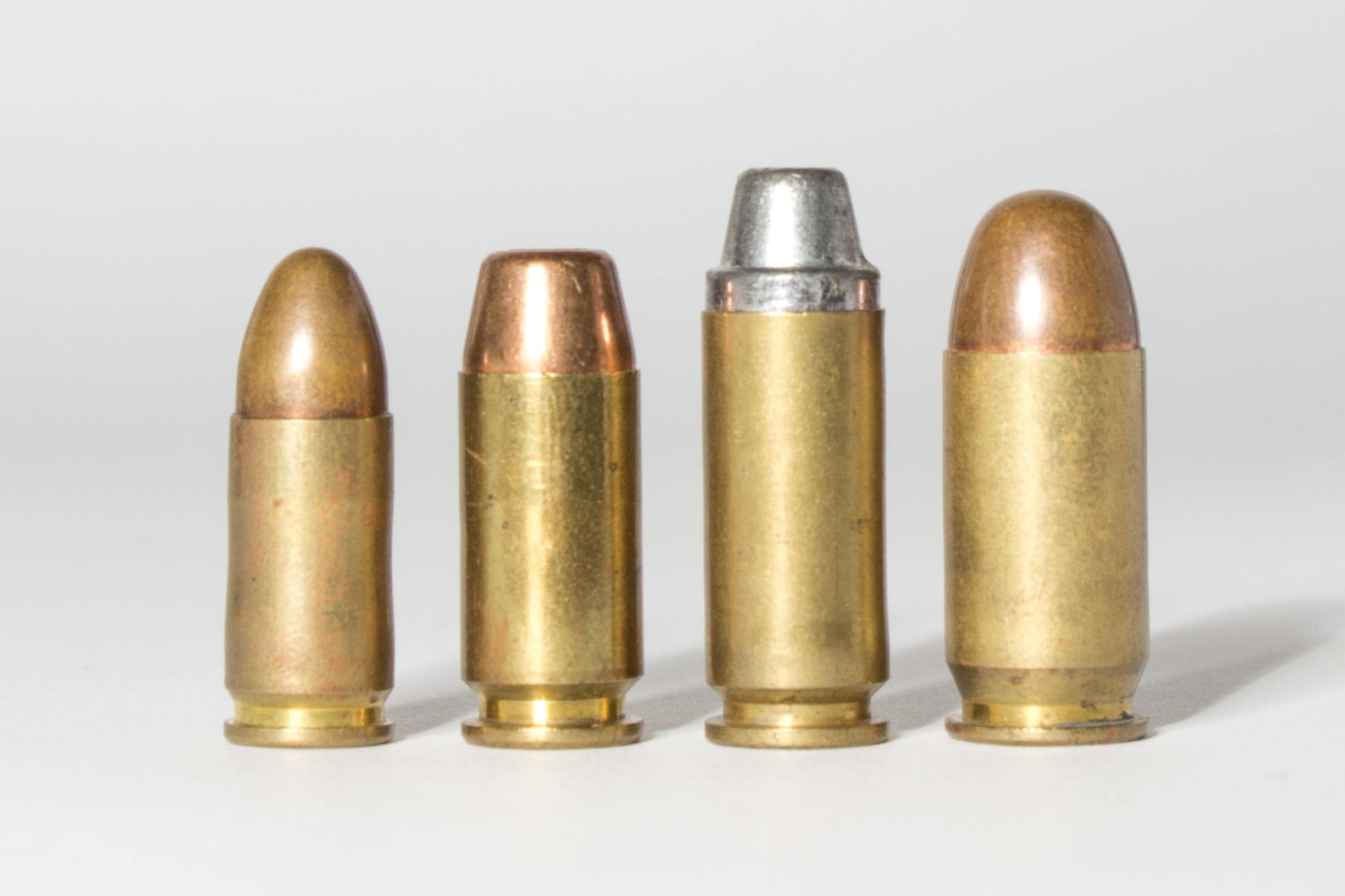 Pistol calibre cartridges comparison - 9x19mm Para, .40 S&amp;W, 10mm Auto and .45 ACP by Grasyl