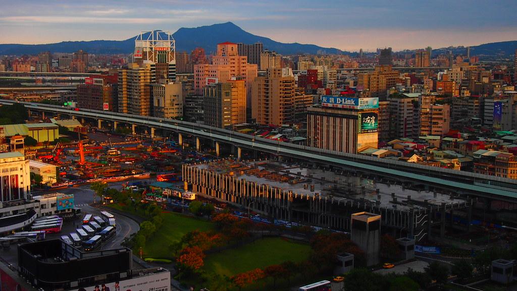 Taipei city scape by iamDRH