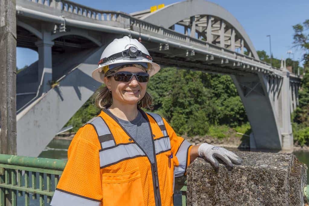 Traffic Systems Technician Lisa DeMers by OregonDOT