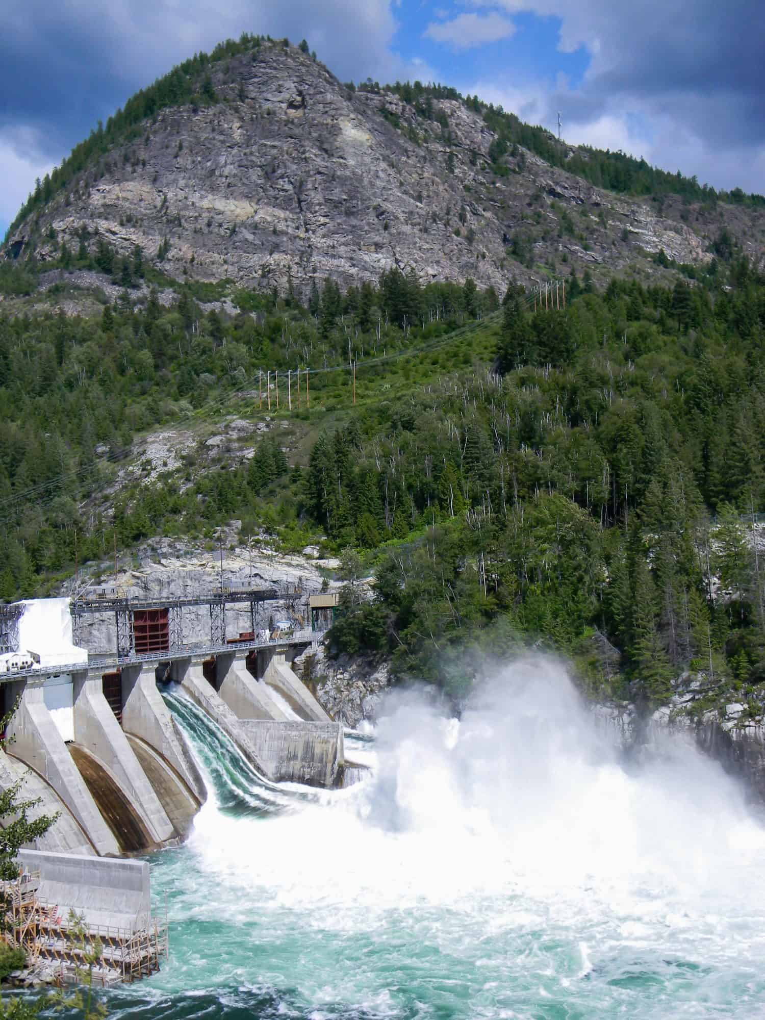 This power generation plant is named the Brilliant hydro electric dam located in British Columbia, Canada. It is one of many hydro dams located in BC and delivers clean, renewable energy.