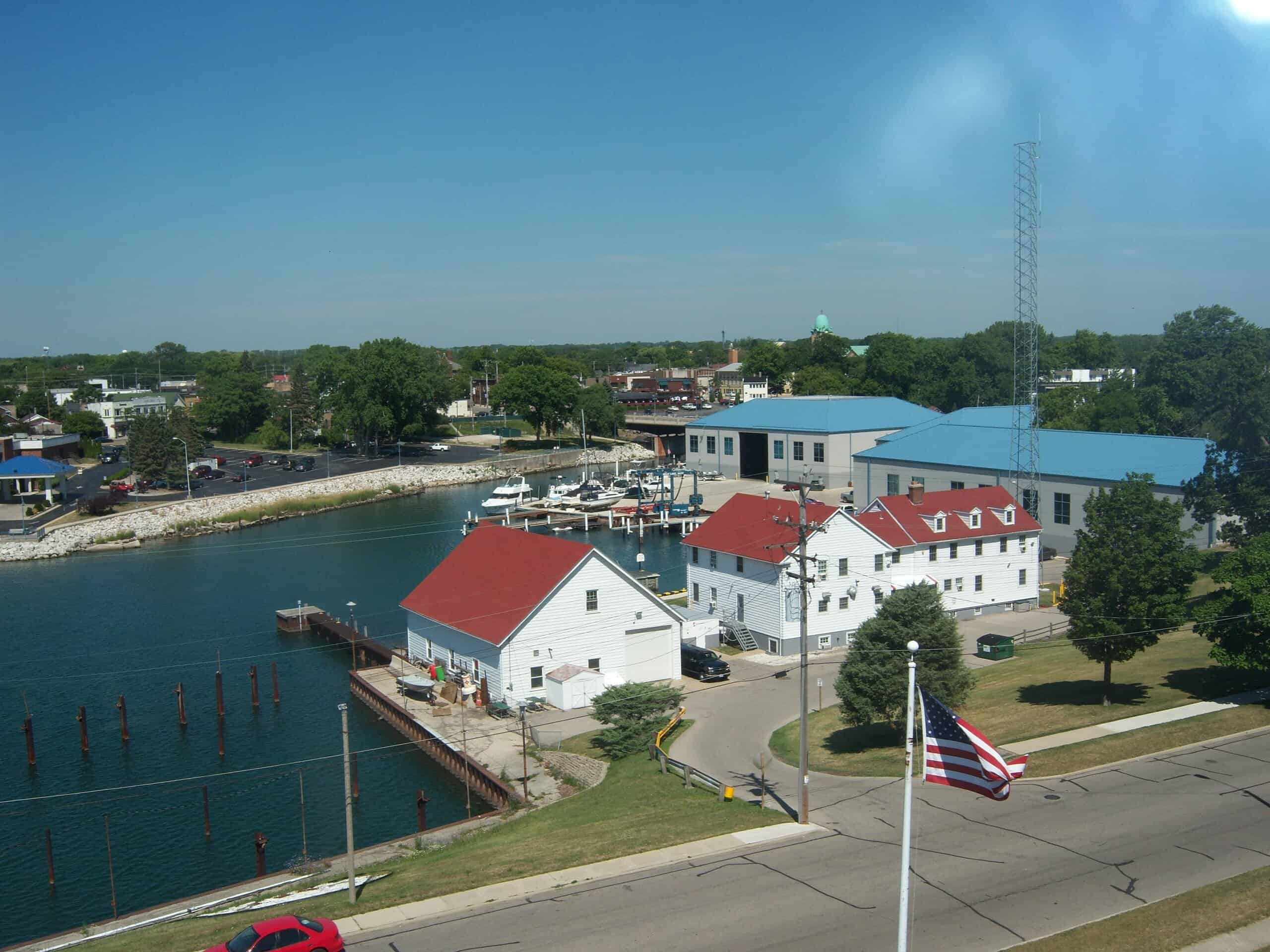 Kenosha, Wi. view of U.S. Coa... by William Garrett