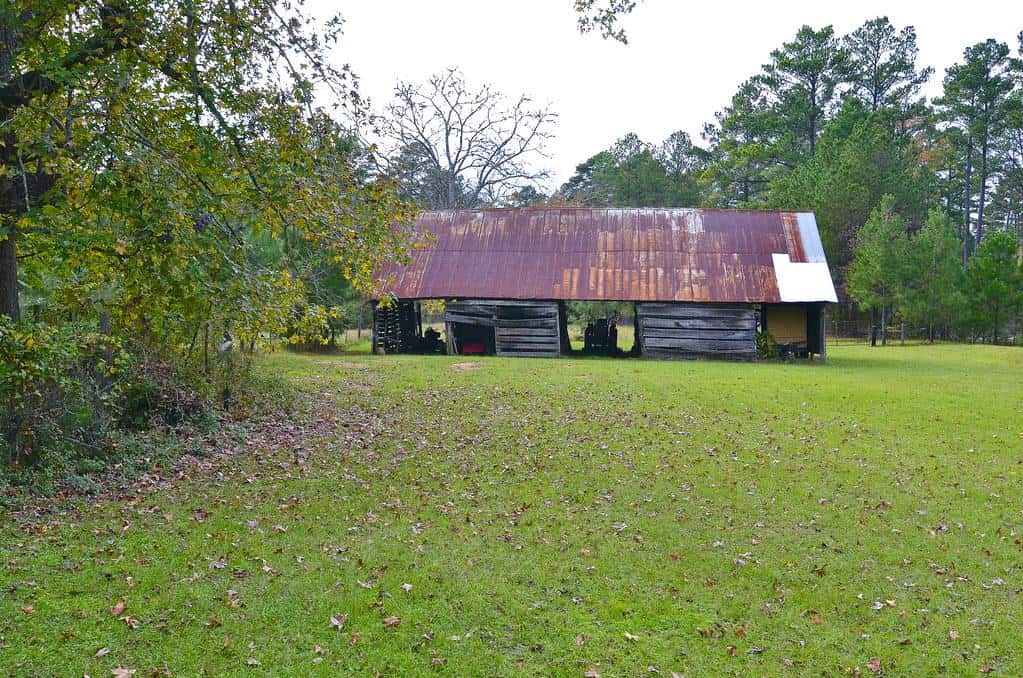 East Texas Barn by Scrubhiker (USCdyer)