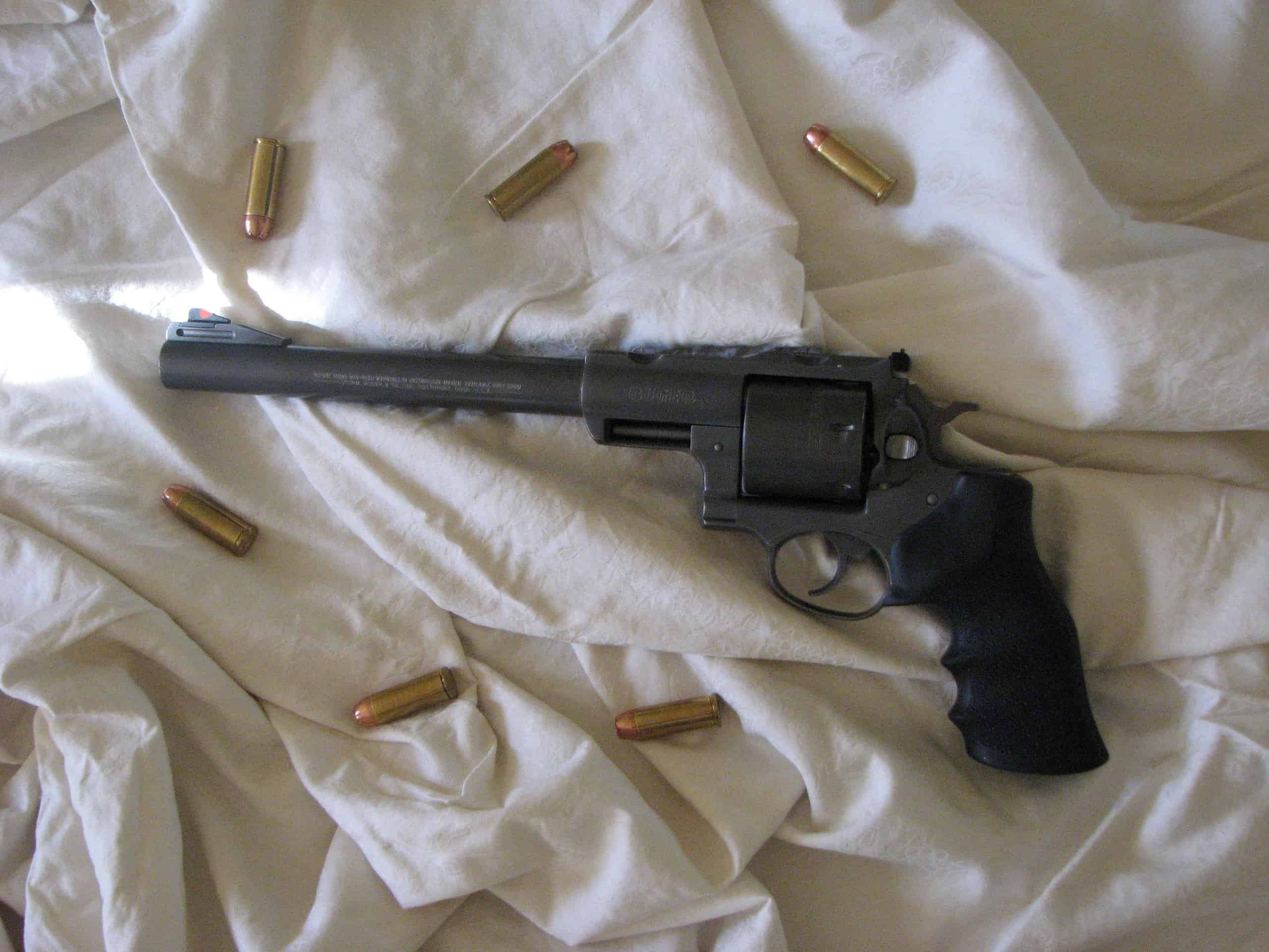 File:Ruger Super Redhawk .480 Ruger.jpg by Original uploader was TDC at en.wikipedia