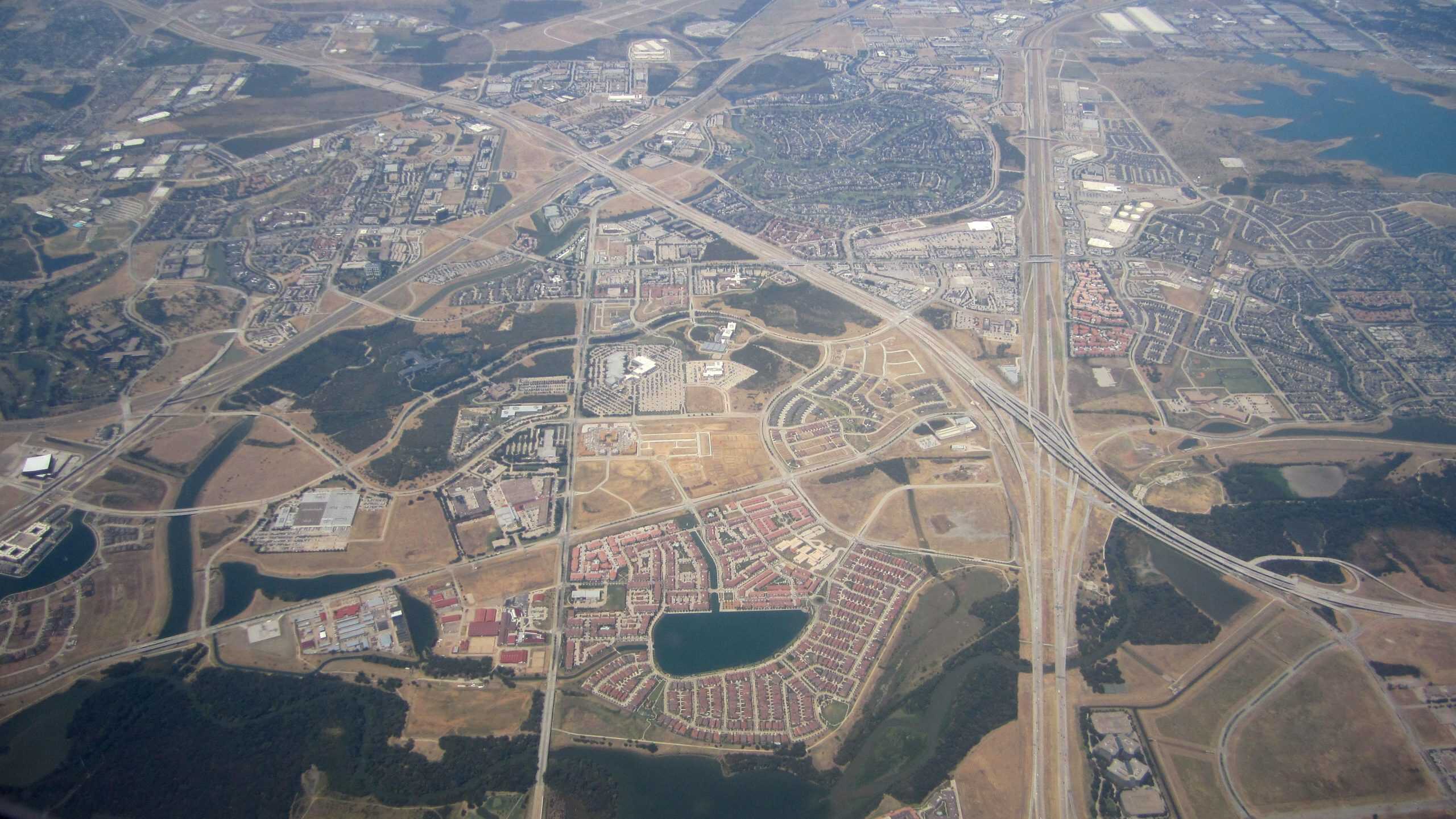 Las Colinas, aerial by La Citta Vita